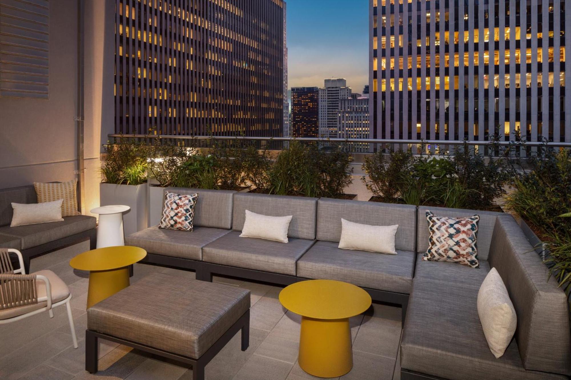 Home2 Suites By Hilton New York Times Square Kültér fotó